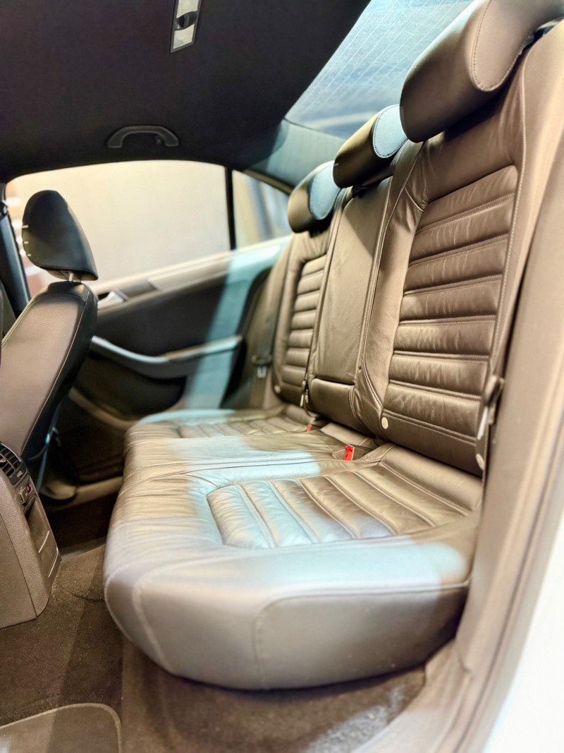 JETTA 2.0 TSI HIGHLINE 211CV GASOLINA 4P TIPTRONIC - 2014 - CAXIAS DO SUL