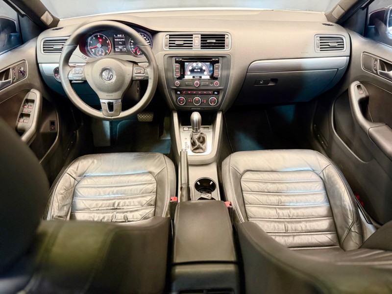 JETTA 2.0 TSI HIGHLINE 211CV GASOLINA 4P TIPTRONIC - 2014 - CAXIAS DO SUL