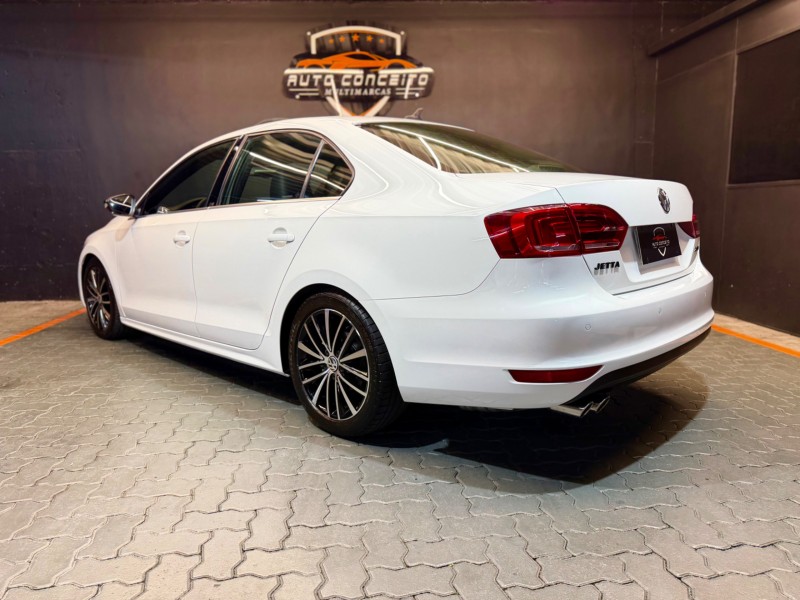 JETTA 2.0 TSI HIGHLINE 211CV GASOLINA 4P TIPTRONIC - 2014 - CAXIAS DO SUL
