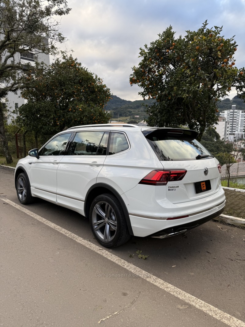 TIGUAN 2.0 ALLSPACE R-LINE 350 TSI 4X4 GASOLINA 4P - 2020 - NOVA ARAçá