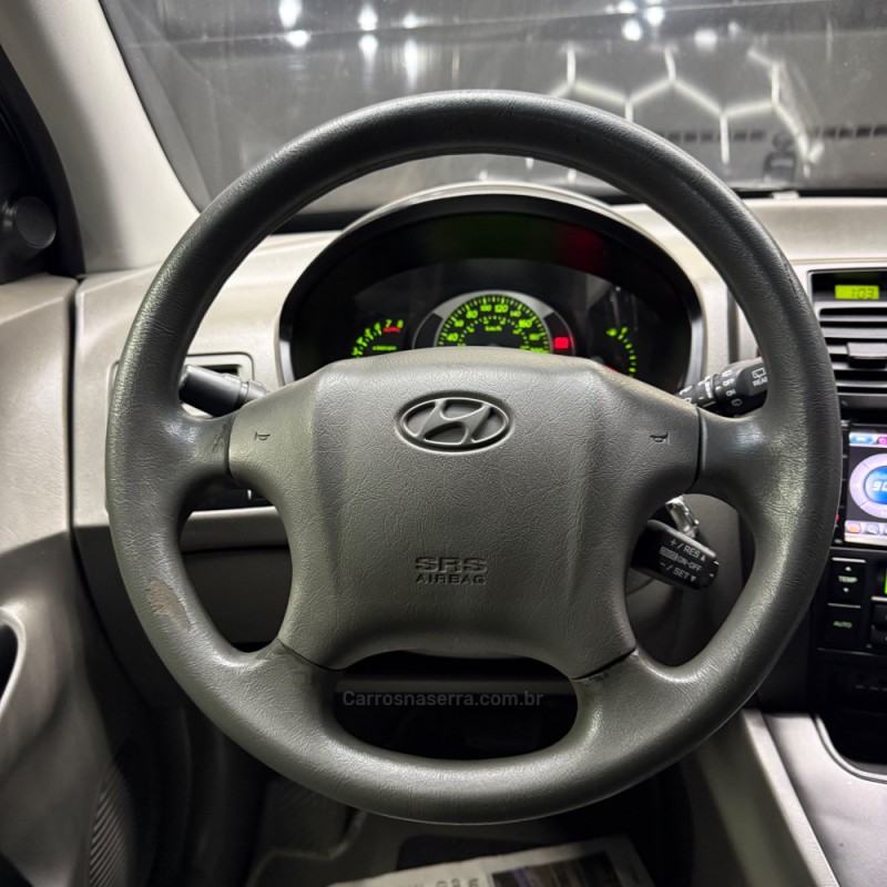 TUCSON 2.0 MPFI GLS 16V 143CV 2WD FLEX 4P AUTOMÁTICO - 2012 - ESTâNCIA VELHA