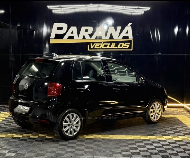 FOX 1.0 MI TREND 8V FLEX 4P MANUAL - 2011 - ESTâNCIA VELHA