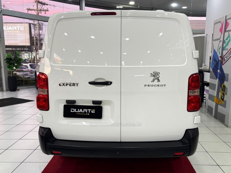 EXPERT 1.6 BLUEHDI DIESEL BUSINESS PACK MANUAL - 2021 - PORTO ALEGRE
