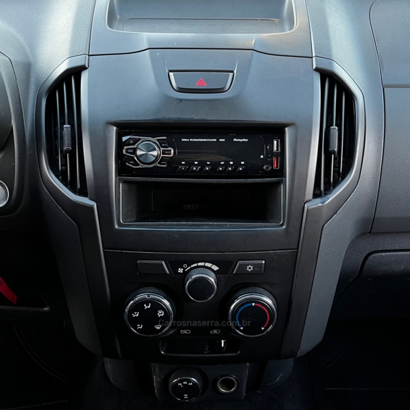 S10 2.8 LS 4X2 CS 16V TURBO DIESEL 2P MANUAL - 2015 - VACARIA
