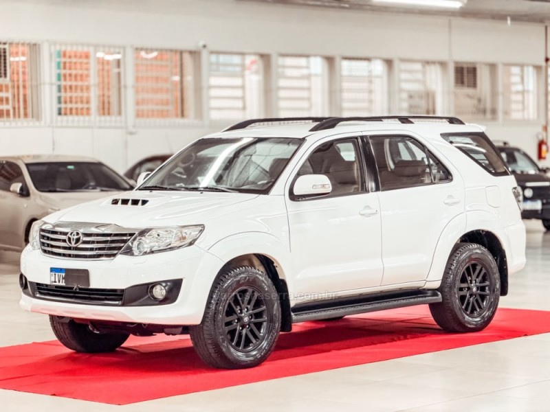 hilux sw4 3.0 srv 4x4 cd 16v turbo intercooler diesel 4p automatico 2013 nova prata