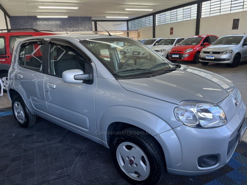 UNO 1.0 VIVACE 8V FLEX 4P MANUAL - 2013 - CAXIAS DO SUL
