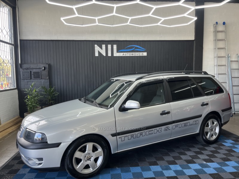 parati 2.0 mi track   field 8v gasolina 4p manual g.iii 2004 caxias do sul