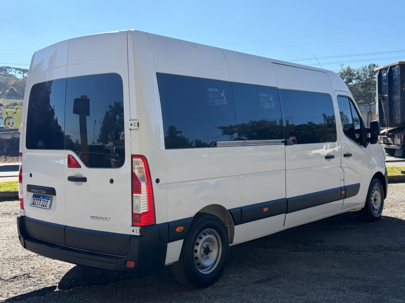 MASTER 2.3 DCI MINIBUS EXECUTIVE L3H2 16 LUGARES 16V DIESEL 4P MANUAL - 2024 - CAXIAS DO SUL
