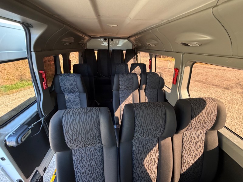 MASTER 2.3 DCI MINIBUS EXECUTIVE L3H2 16 LUGARES 16V DIESEL 4P MANUAL - 2024 - CAXIAS DO SUL