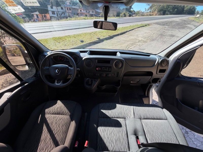 MASTER 2.3 DCI MINIBUS EXECUTIVE L3H2 16 LUGARES 16V DIESEL 4P MANUAL - 2024 - CAXIAS DO SUL