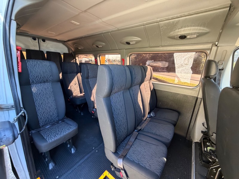 MASTER 2.3 DCI MINIBUS EXECUTIVE L3H2 16 LUGARES 16V DIESEL 4P MANUAL - 2024 - CAXIAS DO SUL