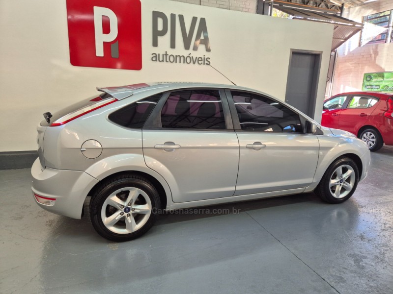 FOCUS 1.6 GLX 16V FLEX 4P MANUAL - 2013 - GARIBALDI