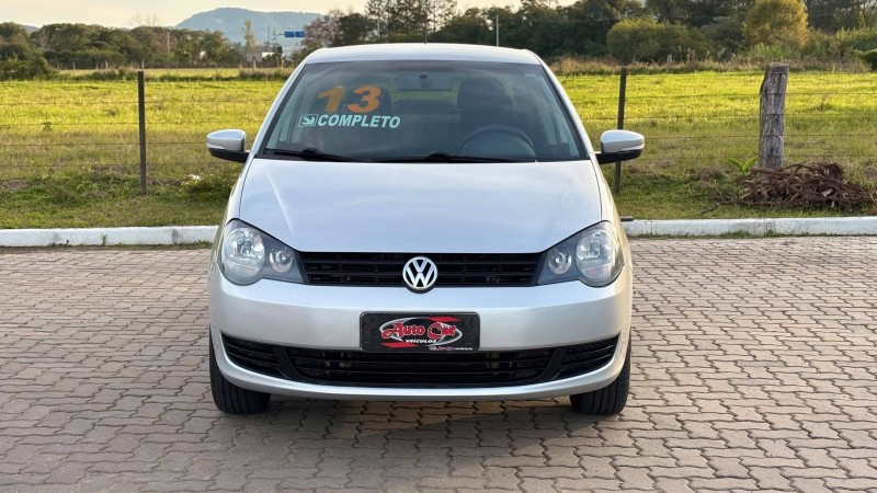 POLO SEDAN 1.6 MI 8V FLEX 4P MANUAL - 2013 - CANDELáRIA