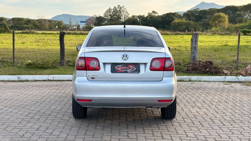 POLO SEDAN 1.6 MI 8V FLEX 4P MANUAL - 2013 - CANDELáRIA