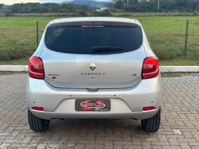 SANDERO 1.6 DYNAMIQUE 8V FLEX 4P MANUAL - 2015 - CANDELáRIA