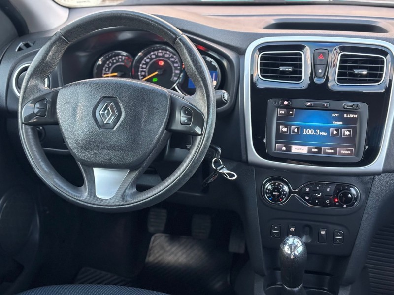 SANDERO 1.6 DYNAMIQUE 8V FLEX 4P MANUAL - 2015 - CANDELáRIA