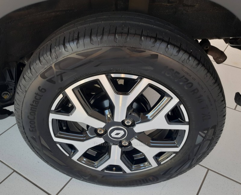 KWID 1.0 12V OUTSIDER FLEX 4P MANUAL - 2022 - GARIBALDI