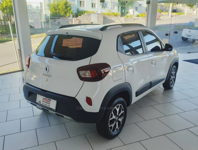 KWID 1.0 12V OUTSIDER FLEX 4P MANUAL - 2022 - GARIBALDI