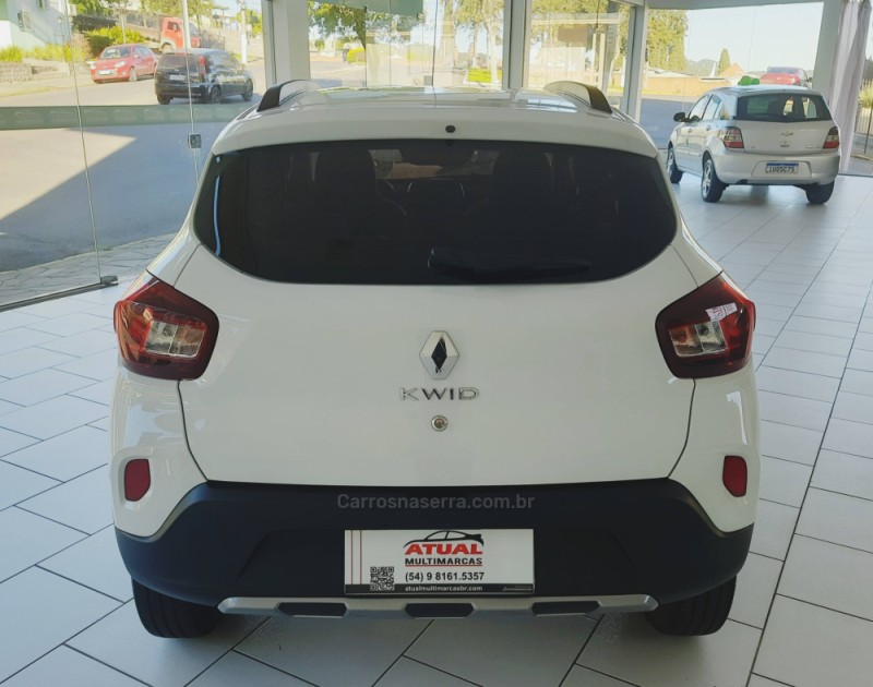 KWID 1.0 12V OUTSIDER FLEX 4P MANUAL - 2022 - GARIBALDI