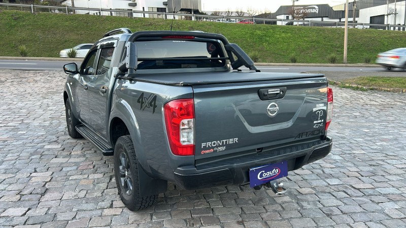 FRONTIER 2.3 ATTACK 4X4 CD BI-TURBO DIESEL 4P AUTOMÁTICO - 2021 - FARROUPILHA