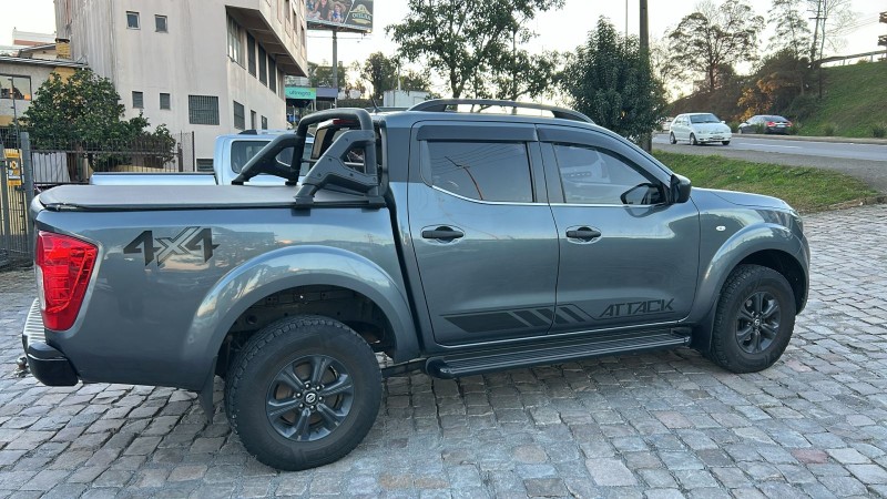 FRONTIER 2.3 ATTACK 4X4 CD BI-TURBO DIESEL 4P AUTOMÁTICO - 2021 - FARROUPILHA