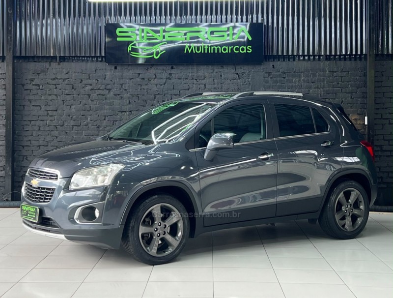 tracker 1.8 mpfi ltz 4x2 16v flex 4p automatico 2015 caxias do sul