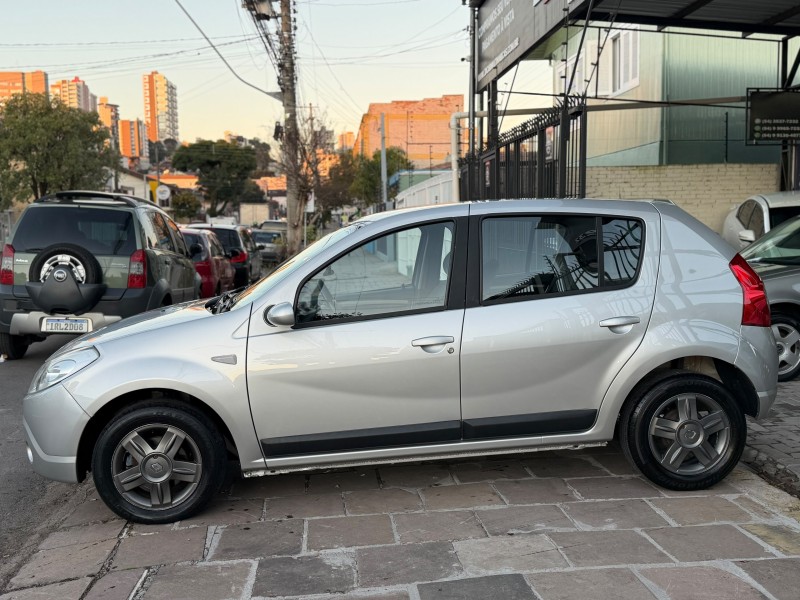 SANDERO 1.6 PRIVILÉGE 16V FLEX 4P MANUAL - 2009 - CAXIAS DO SUL