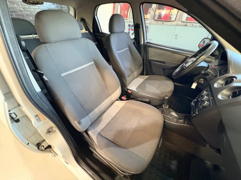 CELTA 1.0 MPFI LT 8V FLEX 4P MANUAL - 2013 - CAXIAS DO SUL