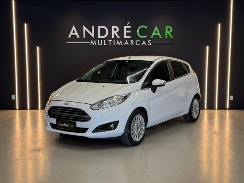 FIESTA 1.6 TITANIUM HATCH 16V FLEX 4P MANUAL - 2016 - ESTâNCIA VELHA