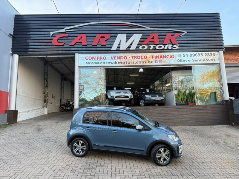 up 1.0 tsi cross 12v flex 4p manual 2018 dois irmaos