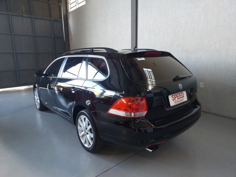 JETTA 2.5 I VARIANT 20V 170CV GASOLINA 4P TIPTRONIC - 2011 - SãO SEBASTIãO DO CAí