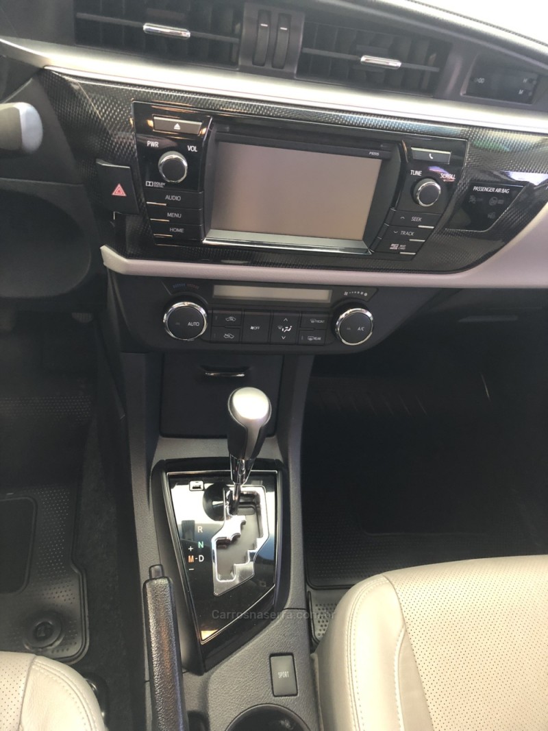 COROLLA 2.0 XEI 16V FLEX 4P AUTOMÁTICO - 2017 - FARROUPILHA