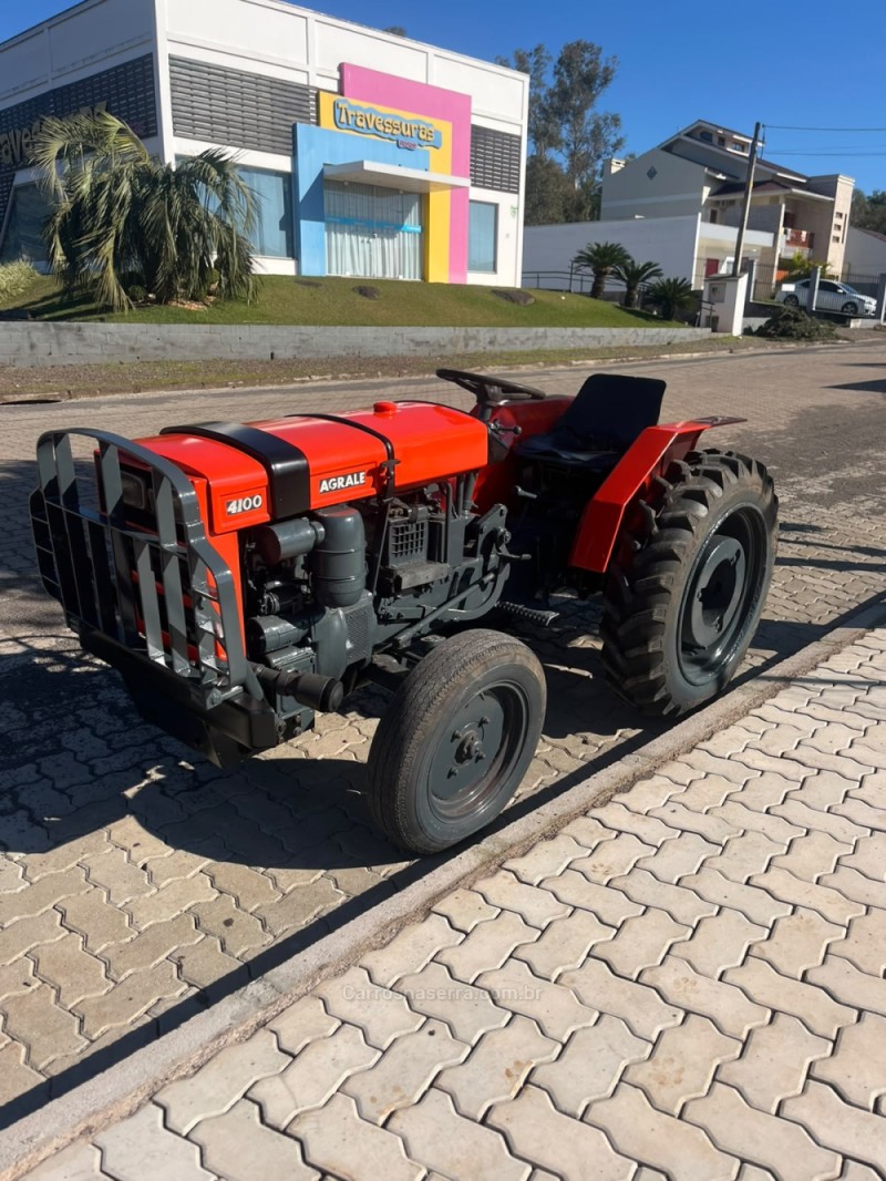 TRATOR 4100  - 1982 - GUAPORé
