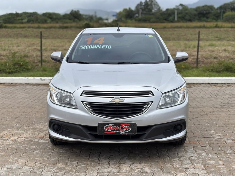 ONIX 1.0 MPFI LT 8V FLEX 4P MANUAL - 2014 - CANDELáRIA