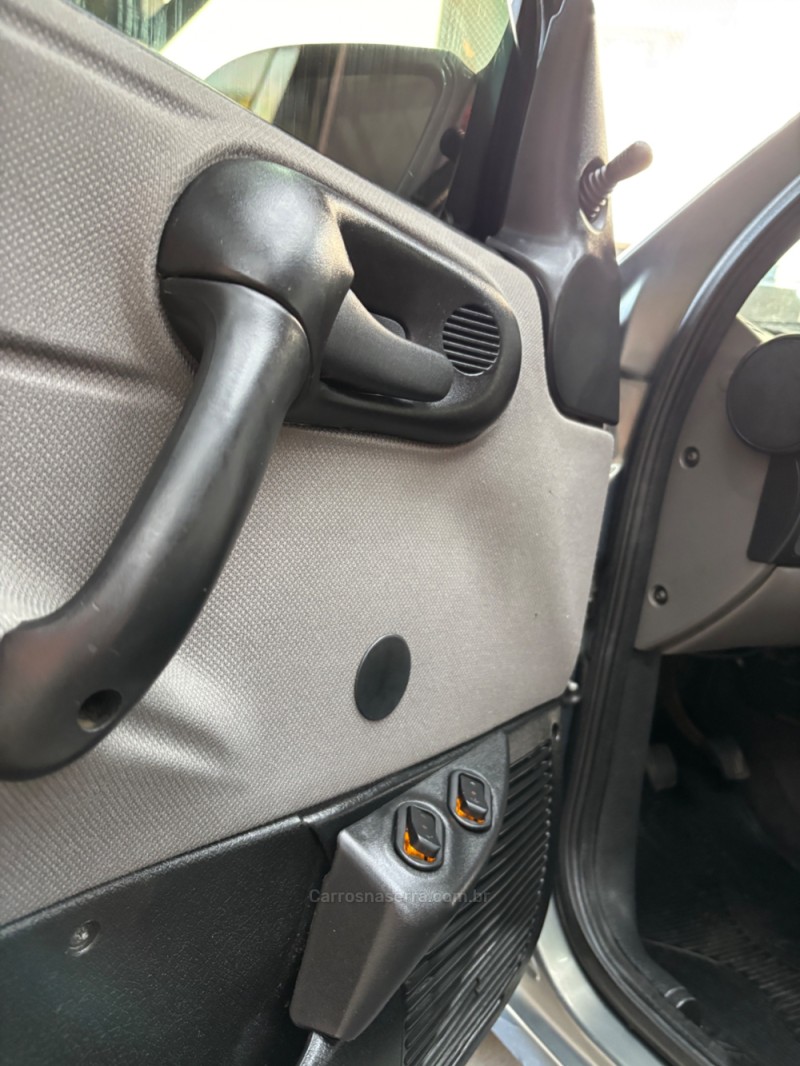 CORSA 1.0 MPFI CLASSIC SEDAN LIFE 8V FLEX 4P MANUAL - 2013 - HARMONIA