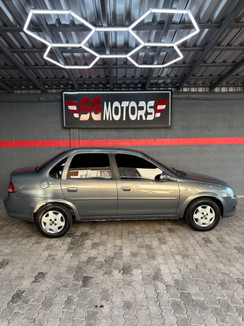 CORSA 1.0 MPFI CLASSIC SEDAN LIFE 8V FLEX 4P MANUAL - 2013 - HARMONIA