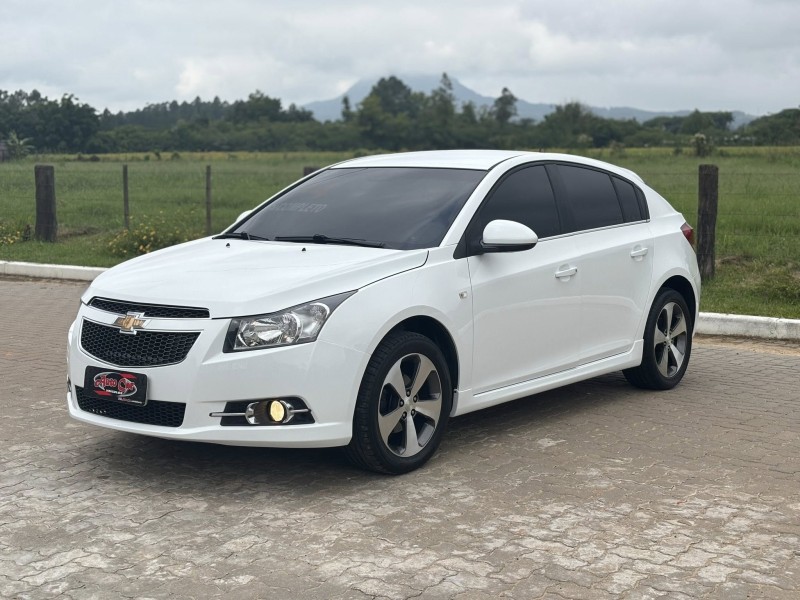 CRUZE 1.8 LT 16V FLEX 4P MANUAL
