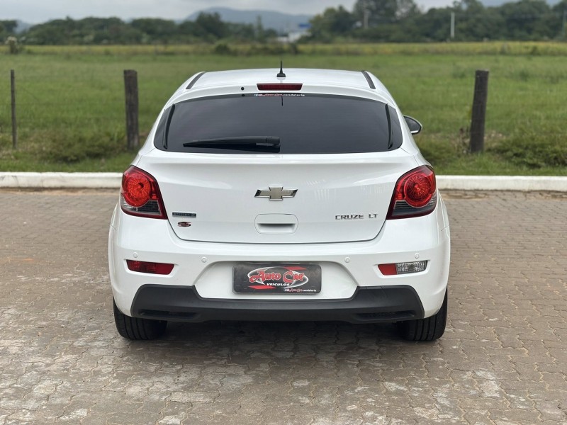 CRUZE 1.8 LT 16V FLEX 4P MANUAL - 2014 - CANDELáRIA