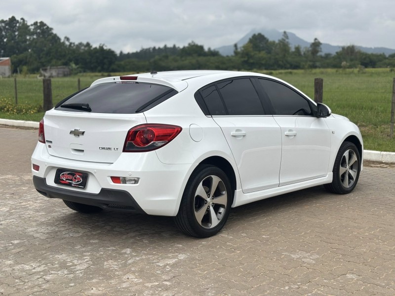 CRUZE 1.8 LT 16V FLEX 4P MANUAL - 2014 - CANDELáRIA