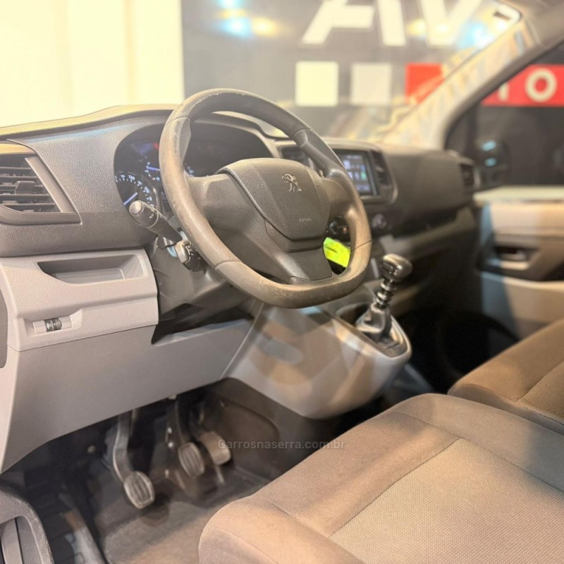 EXPERT 1.6 BLUEHDI DIESEL BUSINESS PACK MANUAL - 2019 - NOVO HAMBURGO