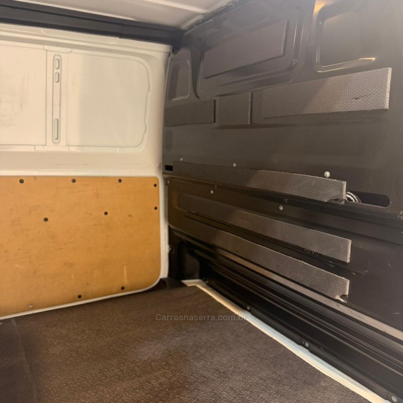 EXPERT 1.6 BLUEHDI DIESEL BUSINESS PACK MANUAL - 2019 - NOVO HAMBURGO