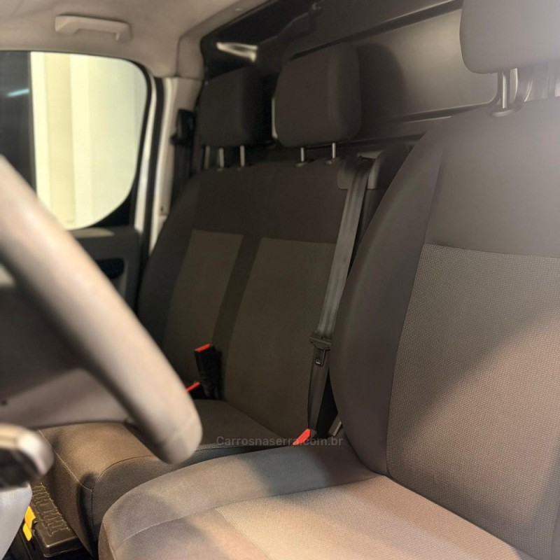 EXPERT 1.6 BLUEHDI DIESEL BUSINESS PACK MANUAL - 2019 - NOVO HAMBURGO