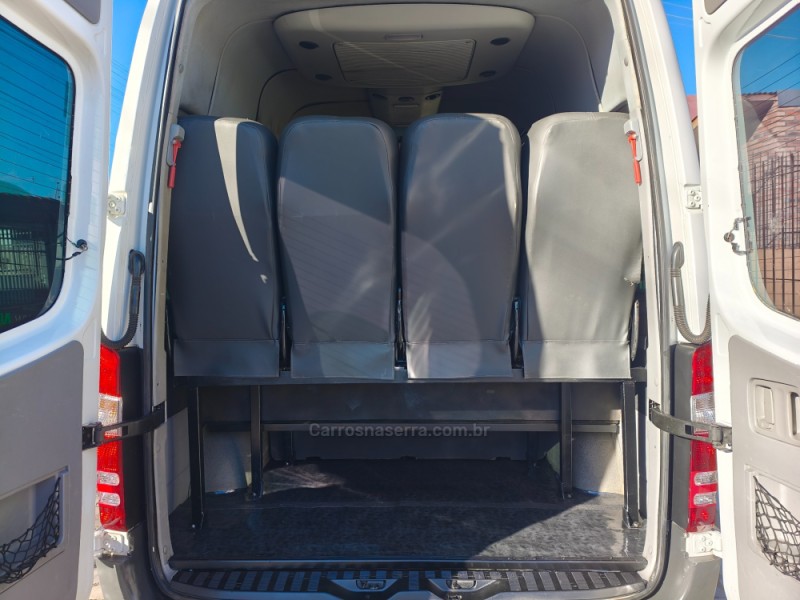 SPRINTER 2.2 415 CDI VAN 16 LUGARES TETO ALTO 16V BI-TURBO DIESEL MANUAL - 2012 - CAXIAS DO SUL