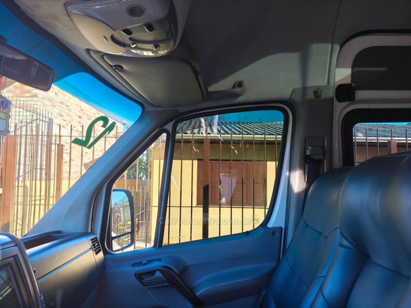 SPRINTER 2.2 415 CDI VAN 16 LUGARES TETO ALTO 16V BI-TURBO DIESEL MANUAL - 2012 - CAXIAS DO SUL