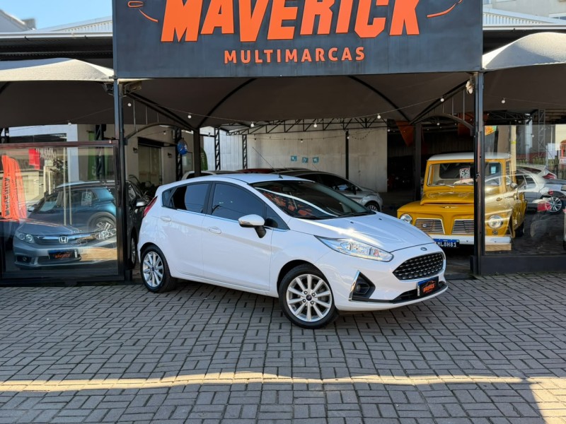 FIESTA 1.6 TITANIUM PLUS HATCH 16V FLEX 4P AUTOMÁTICO - 2018 - LAGOA VERMELHA