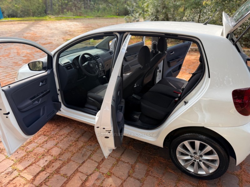 FOX 1.6 MI PRIME 8V FLEX 4P MANUAL - 2011 - NOVA PRATA