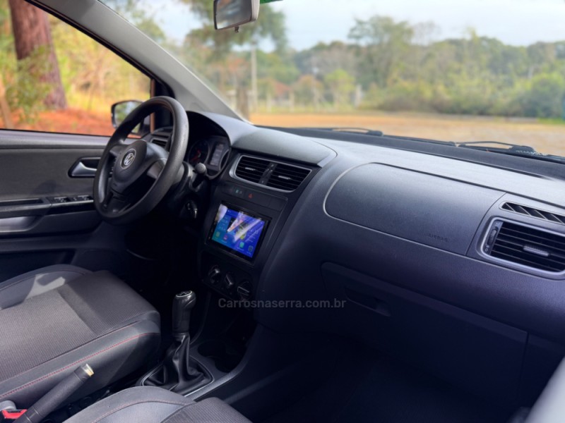 FOX 1.6 MI PRIME 8V FLEX 4P MANUAL - 2011 - NOVA PRATA