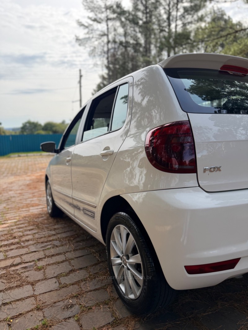 FOX 1.6 MI PRIME 8V FLEX 4P MANUAL - 2011 - NOVA PRATA