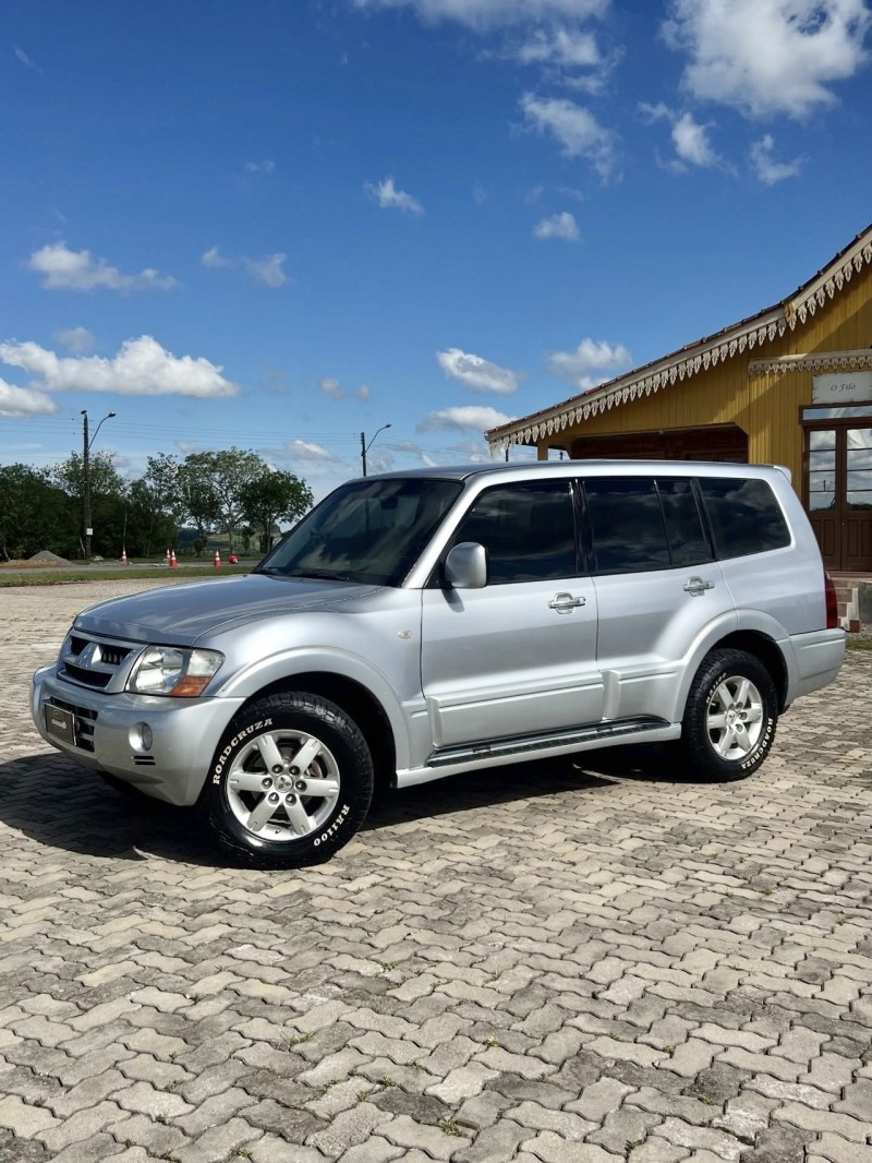 PAJERO FULL 3.2 HPE 4X4 16V TURBO INTERCOOLER DIESEL 4P AUTOMÁTICO - 2005 - ANTôNIO PRADO