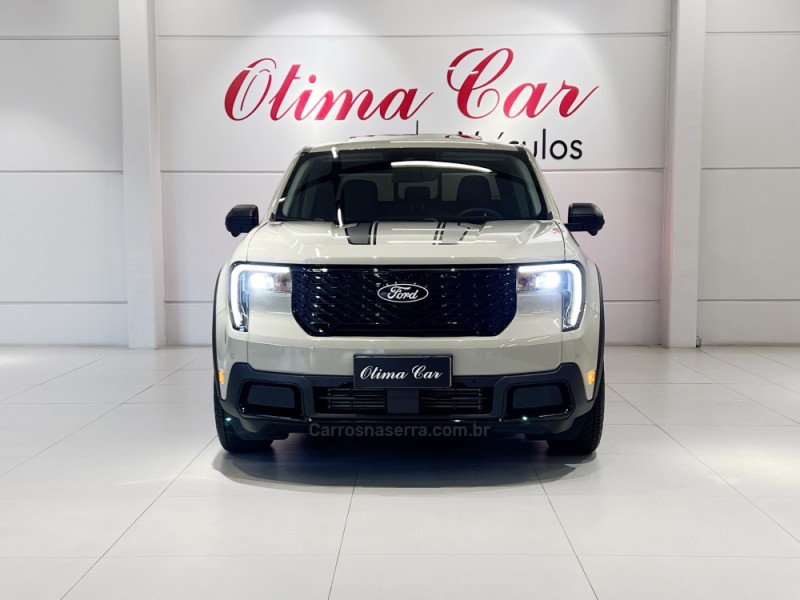 MAVERICK 2.0 LARIAT BLACK AWD ECOBOOST GASOLINA 4P AUTOMÁTICO - 2025 - FLORES DA CUNHA